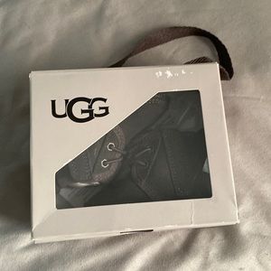 NWT. Size XS / 0-1 (0-6 months) baby Ugg Boots. Gray.